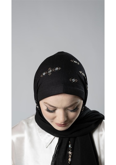 Siyah Pratik Hazır Geçmeli Tesettür Şal Örme Kumaş Taşlı Çiçek Desenli 2118c 01