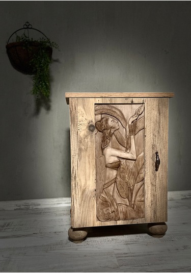 Nefertari Nin Sırrısırrı Komodin Sınırlı Sayıda