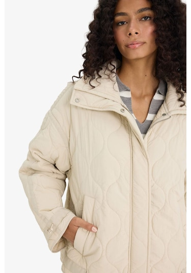 Defacto Su Geçirmez Regular Fit Çıtçıtlı Fermuarlı Kapitoneli Mont F3184ax25wner128 Ekru Defacto Su Geçirmez Regular Fit Çıtçıtlı Fermuarlı Kapitoneli Mont F3184ax25wner128 Ekru