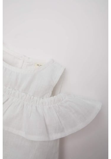 DeFacto Kız Bebek Bisiklet Yaka Flamlı Poplin Kısa Kollu Bluz E2849A525SMWT32 Beyaz DeFacto Kız Bebek Bisiklet Yaka Flamlı Poplin Kısa Kollu Bluz E2849A525SMWT32 Beyaz