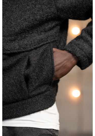 Oversize Crop Model Yan Cepli Astarlı Kırçıllı Mont Siyah