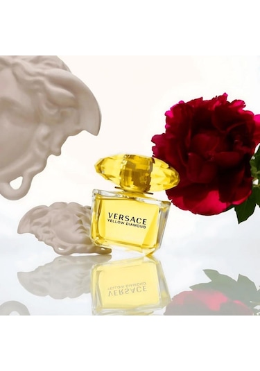 Versace Yellow Diamond Kadın Parfüm EDT 30 ML