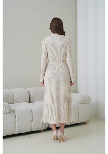 Kadın V Yaka Ful Düğme Kapama Kemer Detay Maksi Boy Fitilli Triko Elbise Taş