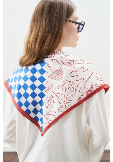 Desenli Orta Boy Saten Fular Dıvıne Dıvıne