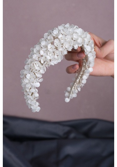 FdayAksesuar En Güzel Gelinlere Özel Beyaz Mine Çiçek Motifli Peri Gelin Kına Tacı FRDY31640