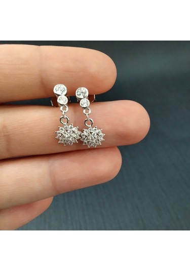 925 Ayar Gümüş Kadın Minimalist Tasarım Zirkon Taşlı Sallanır Küpe Gümüş