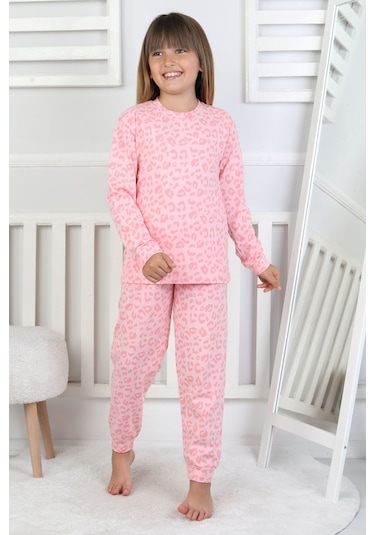 Minik Uyku Avcısı - Vahşi Rahatlık Serisi Leopar Desenli Kız Çocuk Pijama Takımı Pembe Minik Uyku Avcısı - Vahşi Rahatlık Serisi Leopar Desenli Kız Çocuk Pijama Takımı Pembe