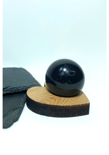 Obsidyen Taş Küre