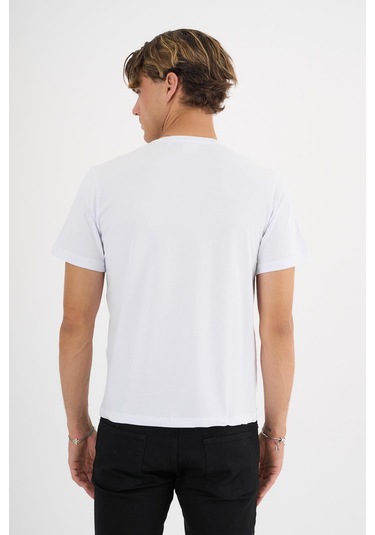 Erkek Beyaz %100 Pamuklu Standart Kalıp Likralı Basic T-shirt Siyah