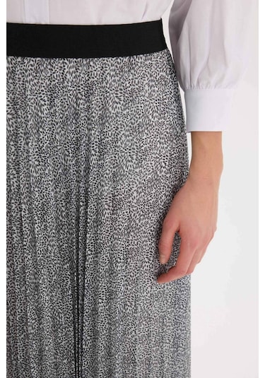 DeFacto Pilise Desenli Şifon Maxi Etek E5454AX25SPBK81 Siyah
