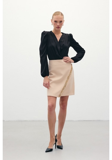 Sateen Zincir Aksesuarlı Mini Etek - Bej-135993 Bej