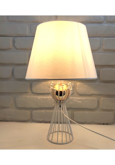 Beyaz Gold Renk Toplu Sude Model Metal Ayak Kumaş Şapkalı Abajur Beyaz