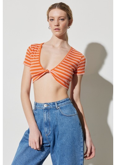 Regular Fit Normal Kesim V Yaka Çizgili Crop Bluz Turuncu