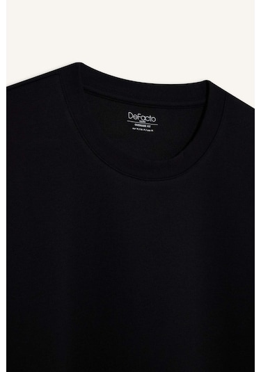 Defacto Oversize Geniş Kalıp Bisiklet Yaka Kısa Kollu Basic Düz Ağır Kumaş Tişört X3926az26spbk81 Siyah-bk81 Defacto Oversize Geniş Kalıp Bisiklet Yaka Kısa Kollu Basic Düz Ağır Kumaş Tişört X3926az26spbk81 Siyah-bk81