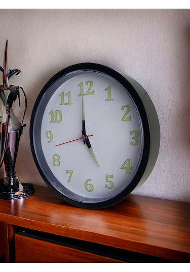 Fosforlu Gece Karanlıkta 5 Saat Parlayan Duvar Saati 22 Cm D4 Siyah - Beyaz