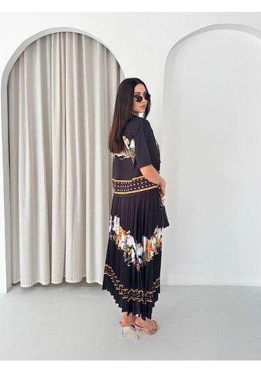 Asprinfashion Plise Etekli Baskılı Bayan Gömlek Etek Takım Siyah