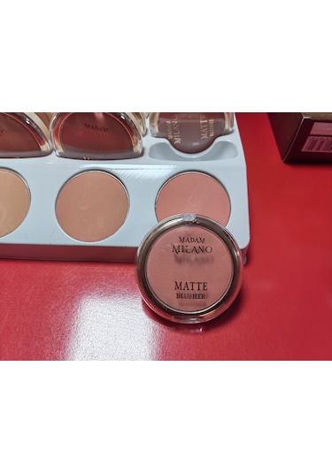 Madam Milano Allık 04