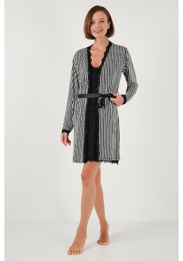 Lela Dantel Detaylı Yırtmaçlı Sabahlıklı Bayan Gecelik 6097580 Siyah-Beyaz