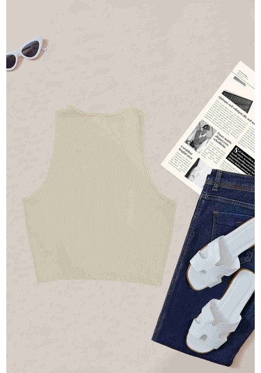 Merry See Tek Renk 1 Adet Kadın Kolsuz Örme Kumaş Bluz Crop Krem 001