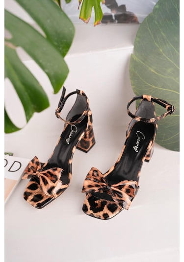 Büyük Numara Bayan Rugan Leopar Desenli Alçak Ökçe Günlük Fiyonklu Tek Bant Ayakkabı Leopar