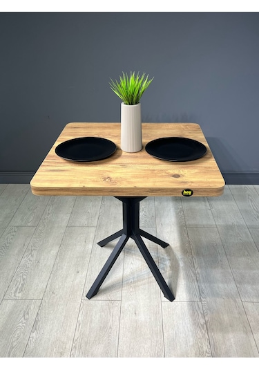 Roma Atlantik Çam Mutfak Yemek Masası Balkon Masası Kavisli Köşe Metal Siyah Ayak 80 Cm Roma Atlantik Çam Mutfak Yemek Masası Balkon Masası Kavisli Köşe Metal Siyah Ayak 80 Cm