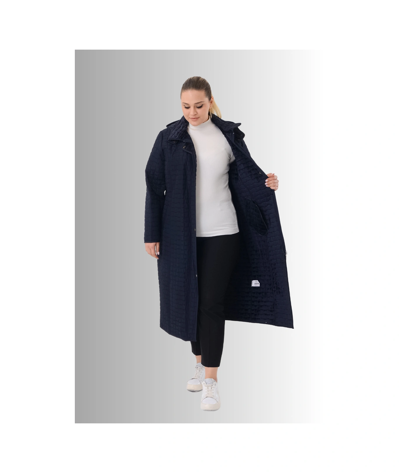 Büyük Beden Lacivert Renkli Kapşonlu Uzun Kapitone Mont Lacivert