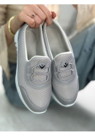 Günlük Kadın Spor Ayakkabı Lastik Bağcık Fileli Hava Alabilen Rahat Kaymaz Taban Sneaker 3005 Gri