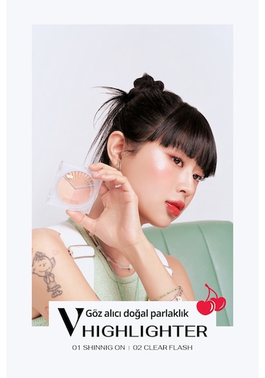 İnci Işıltıları İçeren Aydınlatıcı Paleti Perıpera V Highlighter Ad 001 Shining On Shine Bright