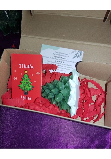 Yılbaşı Özel Yılbaşı Ağacı Vanilya Kokulu Tabaklı Yeşil Mum