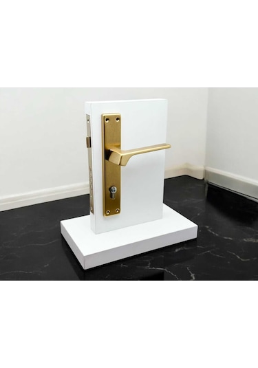 Zey Mat Altın Kare Aynalı Çelik Kapı Kolu Sağ Basar Tek Taraf Kilit Hariçtir