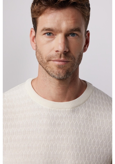 Erkek Slim Fit Bisiklet Yaka Kendinden Desenli Ekru Triko Kazak-28817 Ekru