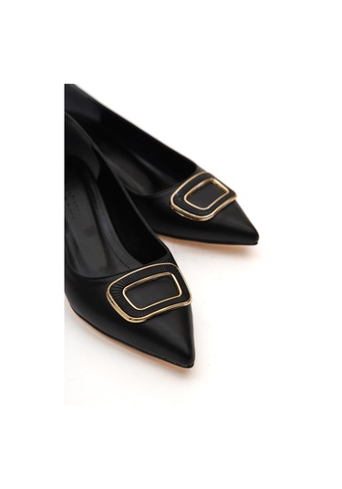 Scenic Siyah Tokalı 4cm Sivri Burun Topuklu Ayakkabı Siyah Cilt