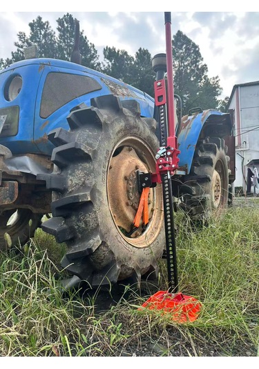 Fk Frıko Offroad Krıko 48 1 Kriko Kolu Tutucusu 1 Kriko Tabanı 1 Tek Parça Lastik İtici Dahil Olmak