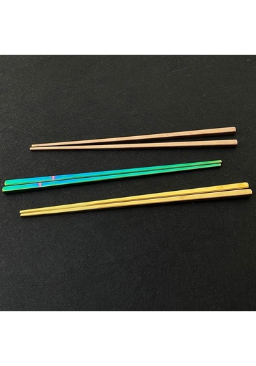 Altın 10pair Yeniden Kullanılabilir 23.5cm Kare Çubuklar Üst 18/0 Paslanmaz Çelik Japon Siyah Altın Suşi Hashi Yeniden Kullanılabilir Renkli Çubuklar Altın