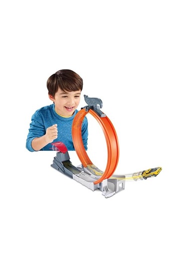 Hot Wheels Akrobasi Atlayış Pist Seti Loop Star