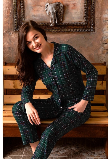 Nisanca Kışlık Düğmeli Ekose Desen Yılbaşı Temalı Kadın Süet Pijama Takımı Yesil