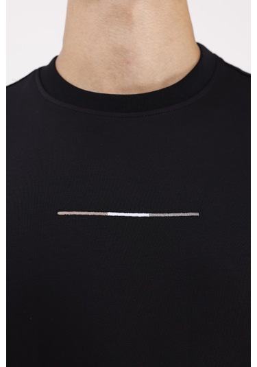 Rowinger Minimal Göğüs İşlemeli Rahat Kalıp Esnek Manşetli Mevsimlik Bisiklet Yaka Sweatshirt Black