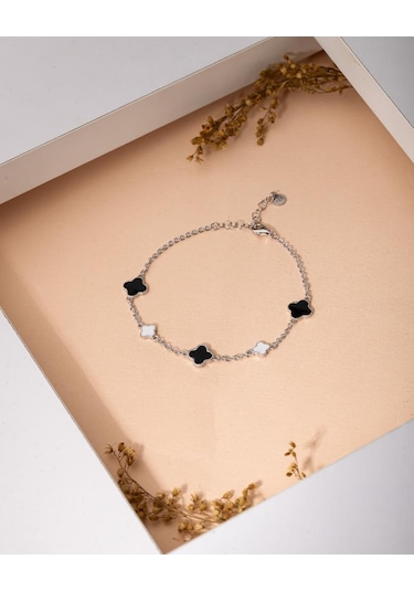 925 Ayar Rodyum Siyah-beyaz Mineli Yonca Charm Gümüş Bileklik Rb10071