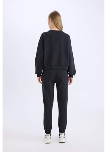 Defacto Regular Fit 2li Takım Kalın Bisiklet Yaka Sweatshirt Esnek Belli Jogger Eşofman Altı D8022axnsar191 Antrasit Defacto Regular Fit 2li Takım Kalın Bisiklet Yaka Sweatshirt Esnek Belli Jogger Eşofman Altı D8022axnsar191 Antrasit