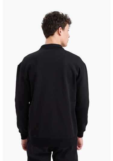 DeFacto Comfort Regular Fit Rahat Kalıp Dik Yaka Cepli Basic Düz Fermuarlı Sweatshirt A5276AX25SPBK81