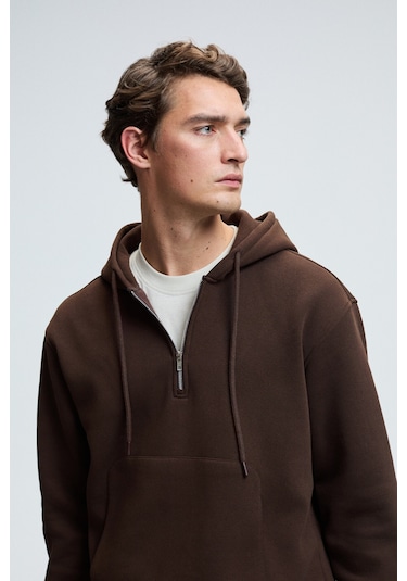 JUSTUS Erkek Kapüşonlu Kanguru Cepli Fermuar Yakalı Kahverengi Sweatshirt