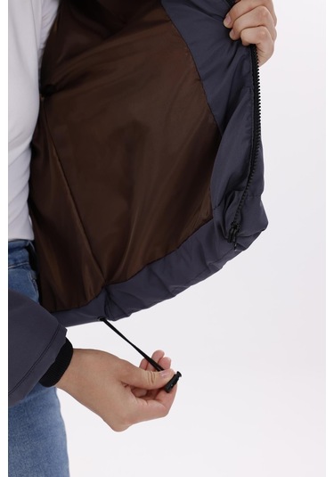 Kadın Dolgulu Puffer Mont - Yüksek Yaka, Suya Dayanıklı Antrasit