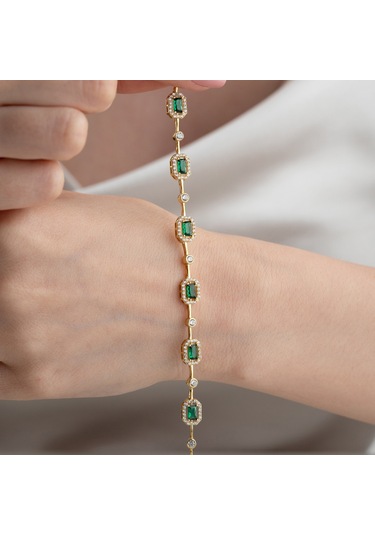 Kadın 925 Ayar Gümüş Zümrüt Taşlı Zarif Bileklik Altın