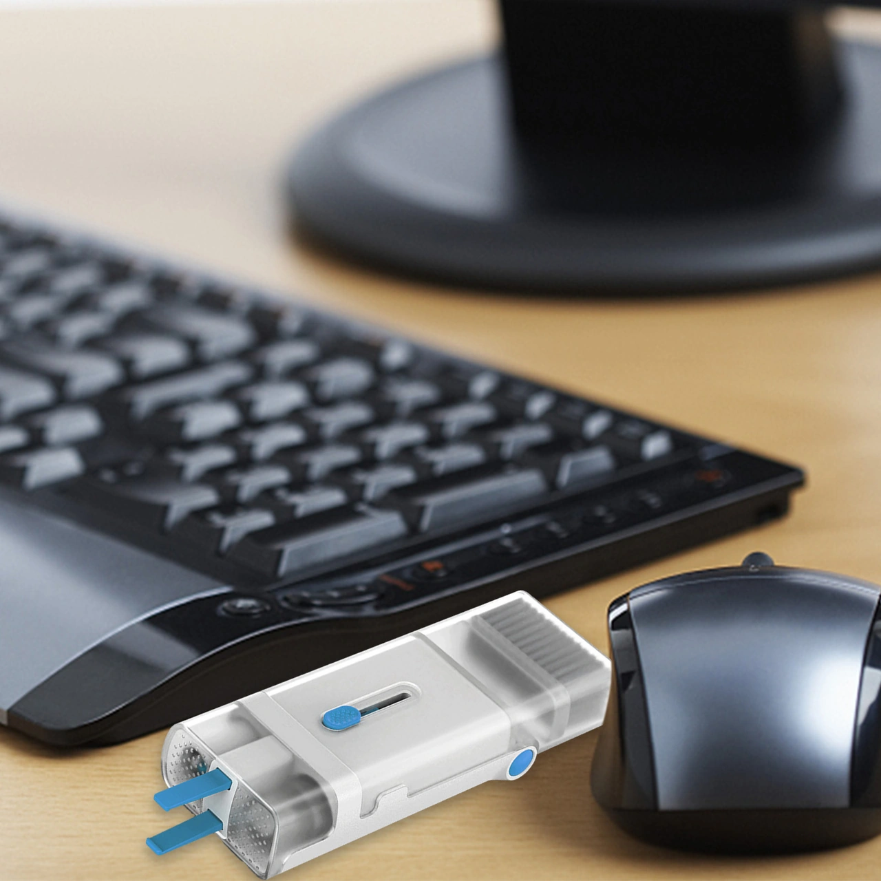 Kosona Mavi 7'li Elektronik Temizlik Seti - Klavye, Ekran Ve Kulaklık Temizleyici Fırça, Sprey Ve Aksesuarlar