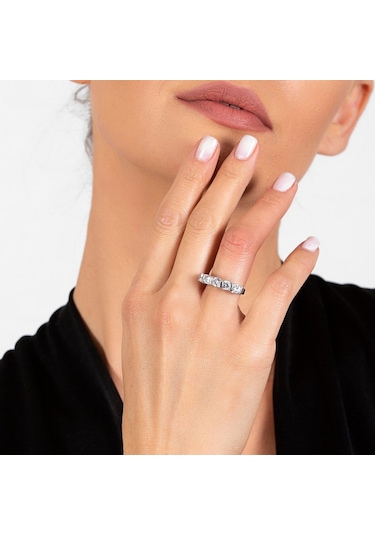 Kenarları Küçük Zirkon Taş Detaylı 925 Ayar Gümüş Kadın Beştaş Yü (500123184)