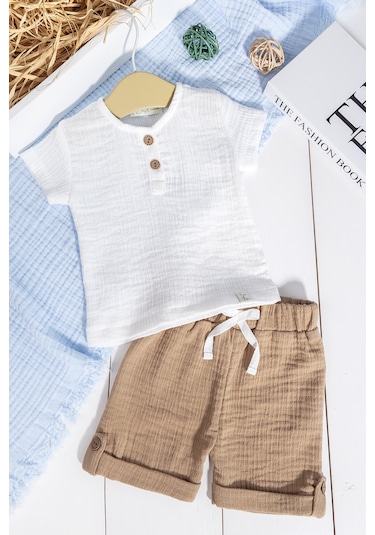 Pamuklu Müslin Düğmeli Alt Üst Şortlu Yazlık Erkek Bebek Takımı Bej