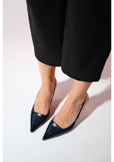 Luvishoes Marten Laci Cilt Kadın Sivri Burun Arkası Açık İnce Topuklu Ayakkabı Lacivert