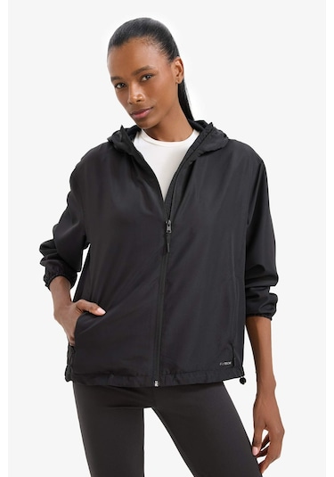 DeFactoFit Su İtici Kapüşonlu Fermuarlı Esnek Dokulu Mevsimlik Baharlık Mont D6086AX25SPBK81 Siyah