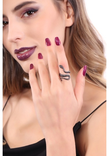 Kadın Antrasit Lak Kaplama Ayarlanabilir Dolama Formlu İnce Yılan Yüzük Antrasit