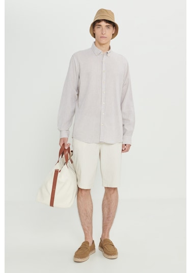 Erkek Bej Comfort Fit Rahat Kesim Düğmeli Yaka Keten Gömlek Bej